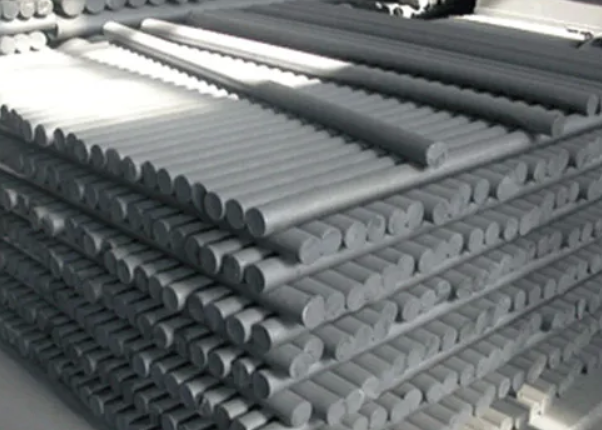 SỰ KHÁC BIỆT GIỮA GRAPHITE ÉP ĐÙN VÀ GRAPHITE ÉP KHUÔN (EXTRUDED VS. MOLDED)